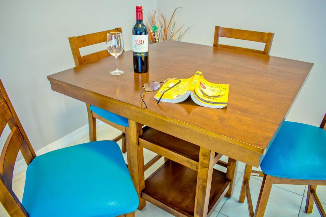 Donhead New Kingston Apt 5 ภายนอก รูปภาพ