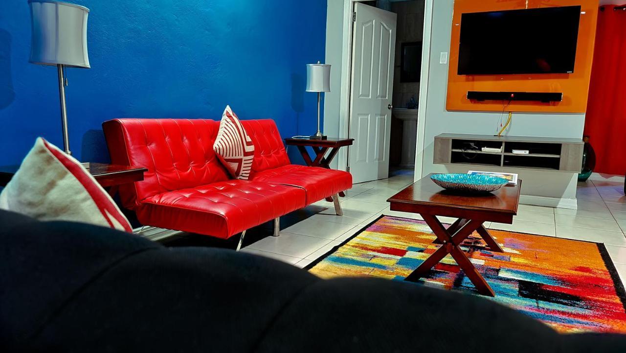 Donhead New Kingston Apt 5 ภายนอก รูปภาพ