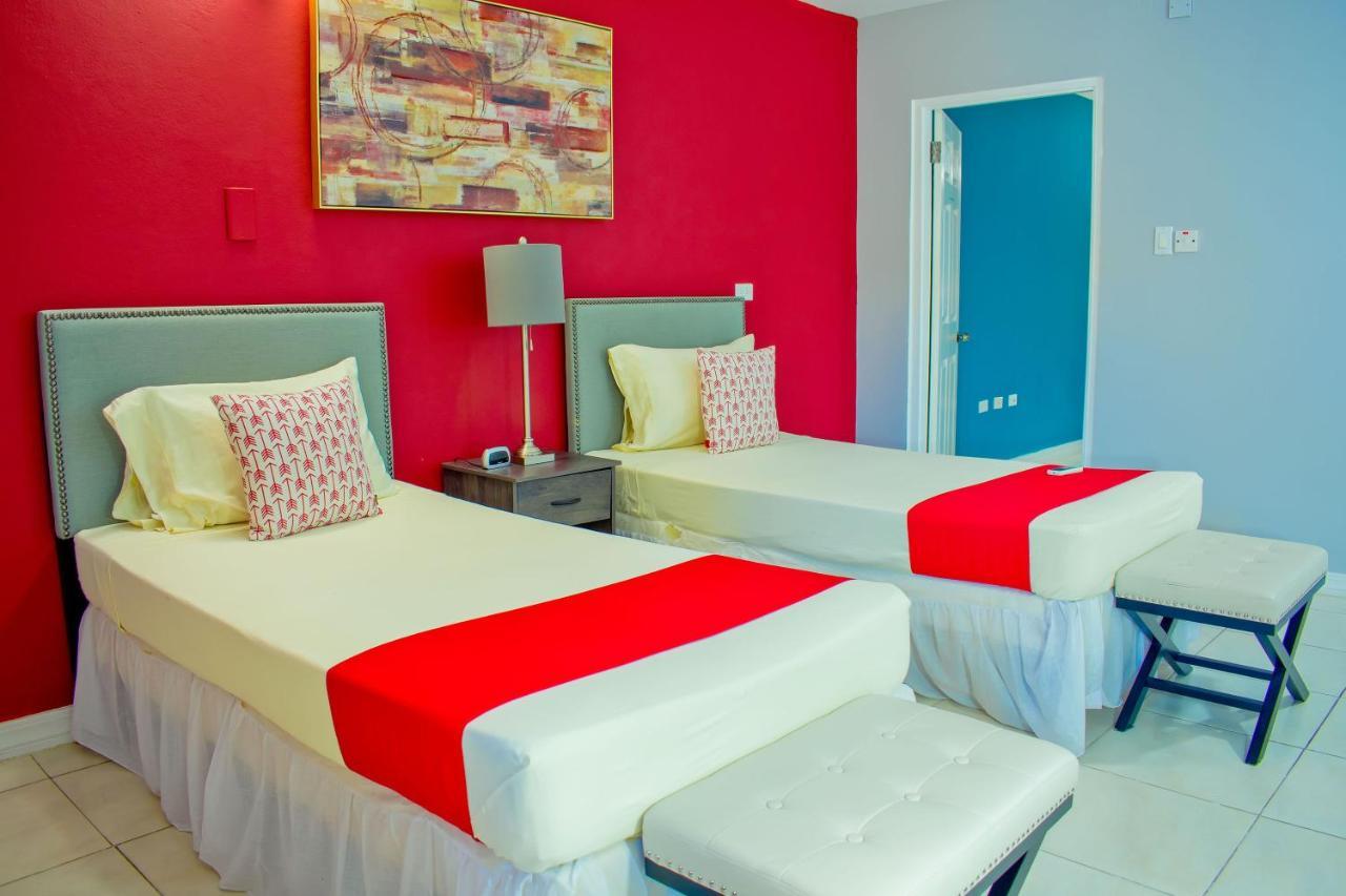 Donhead New Kingston Apt 5 ภายนอก รูปภาพ