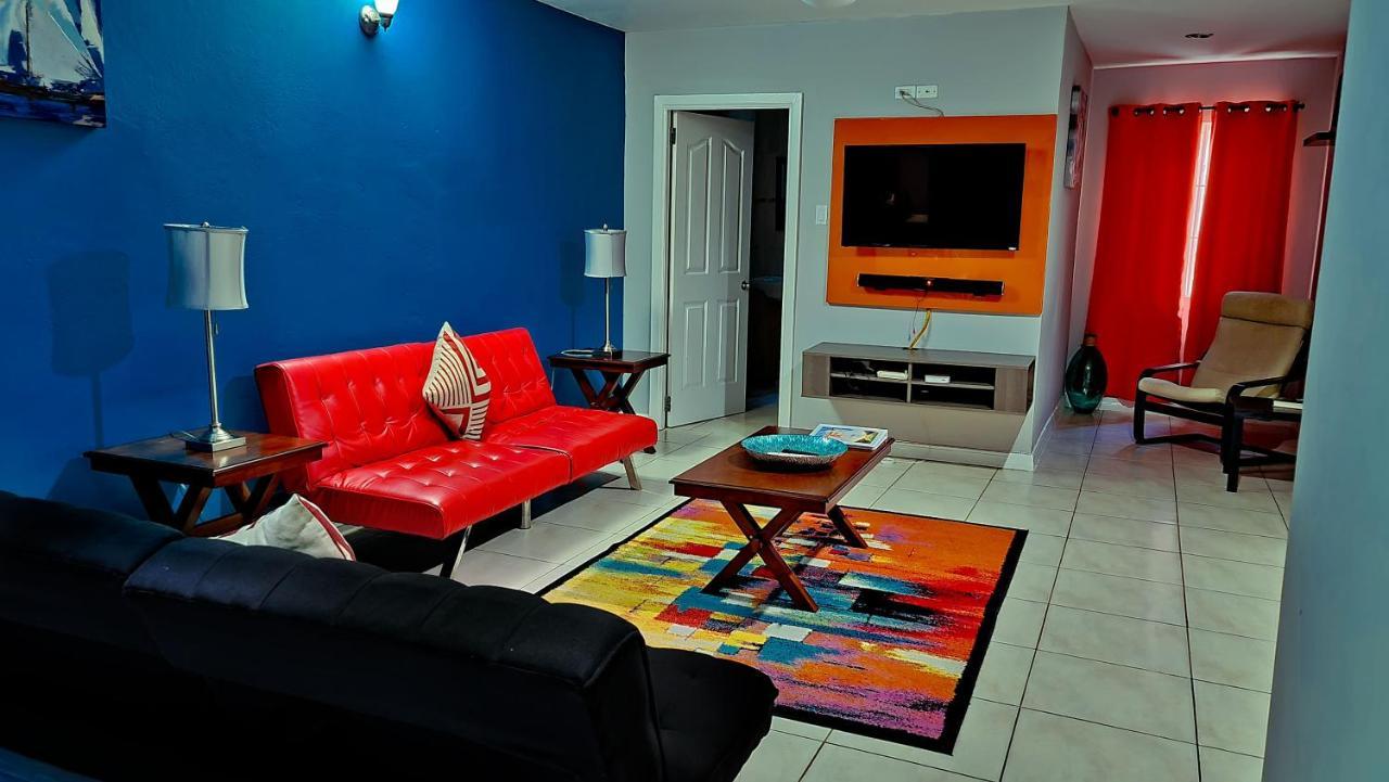 Donhead New Kingston Apt 5 ภายนอก รูปภาพ
