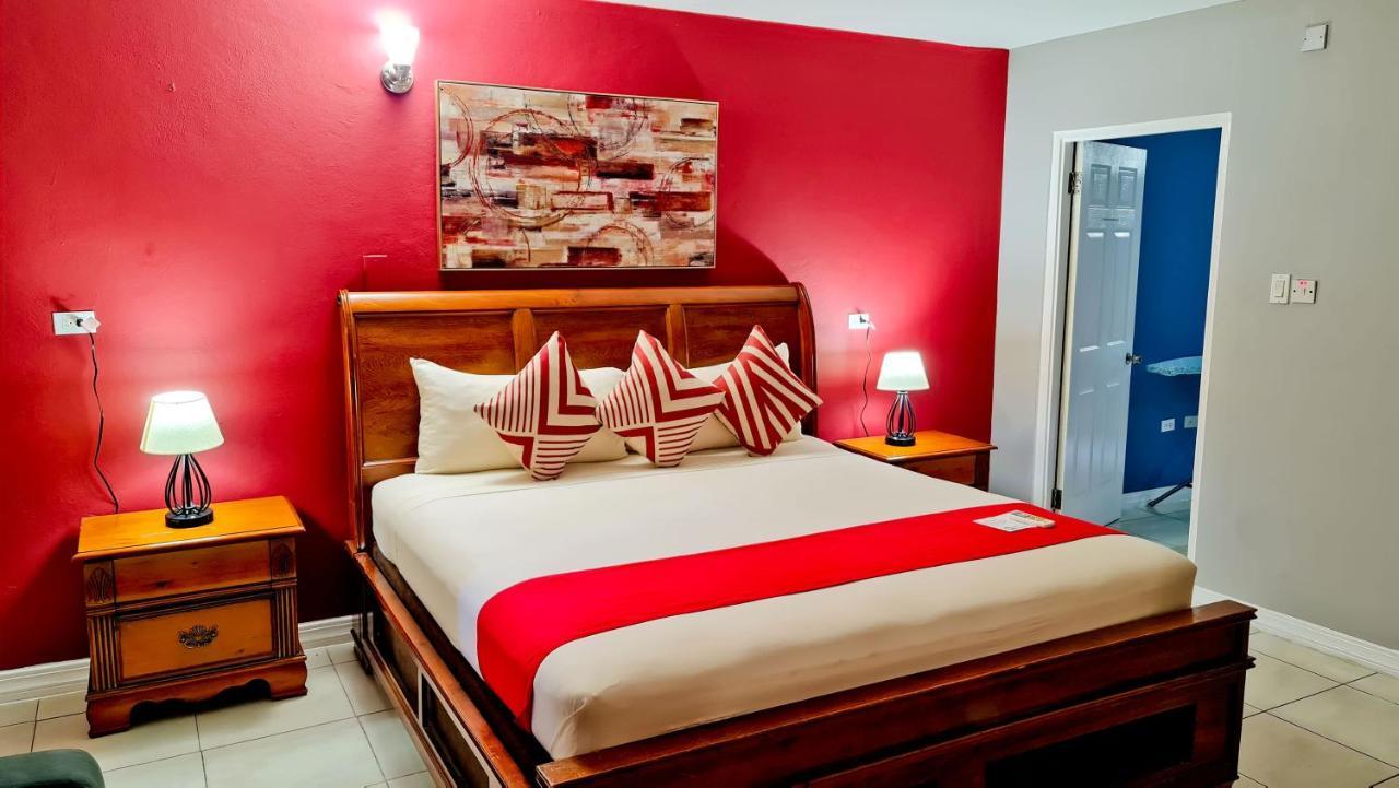 Donhead New Kingston Apt 5 ภายนอก รูปภาพ