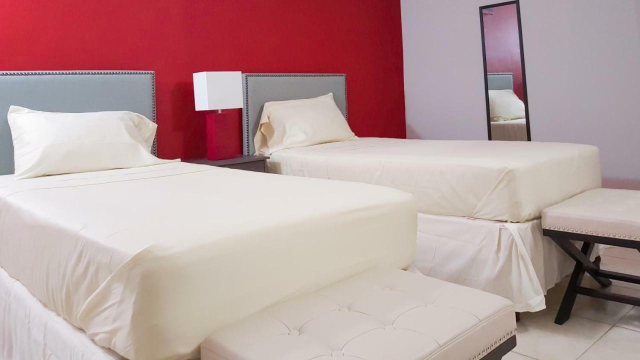 Donhead New Kingston Apt 5 ภายนอก รูปภาพ